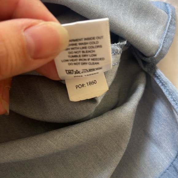 Wear figs heather indigo scrub top size xs - Picture 3 of 5